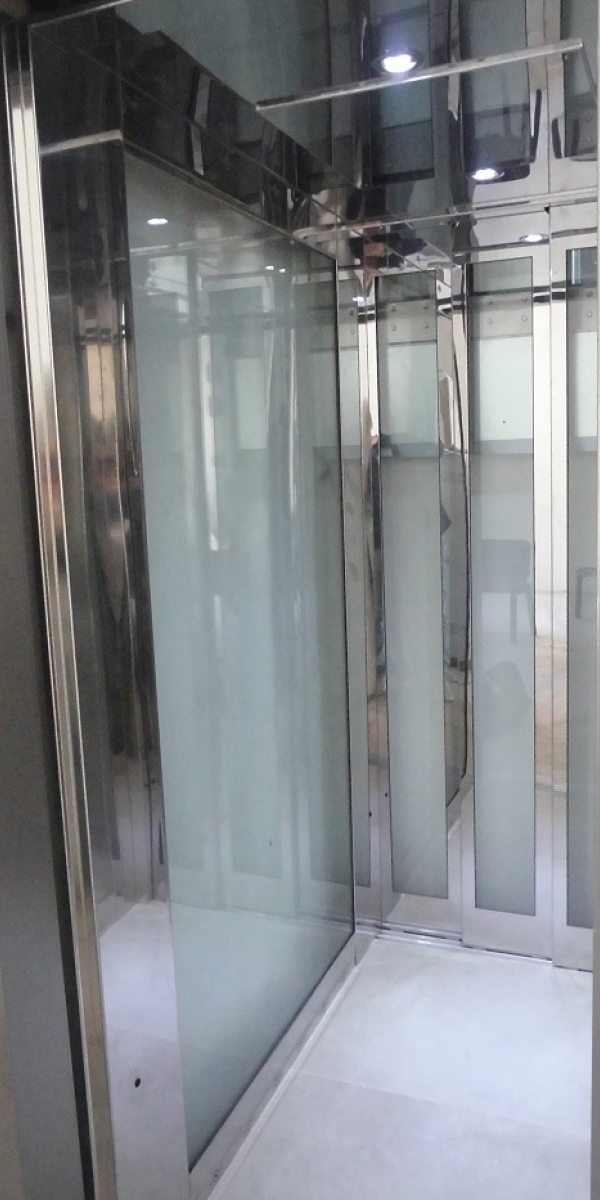 Realizzazione ascensore croistallo
